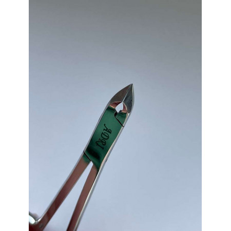 Kliešte na nechtovú kožu 1