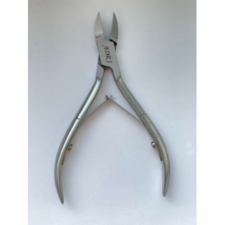 Kliešte na predikúru 2