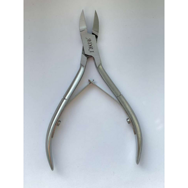 Kliešte na predikúru 2